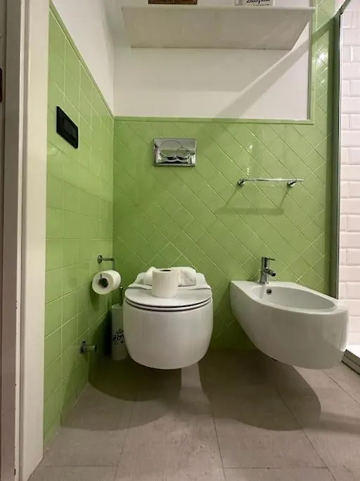 Casa Del Borgo Elegant Apartment 200 M From The Vatican 8/Pax 0*, Rzym Włochy