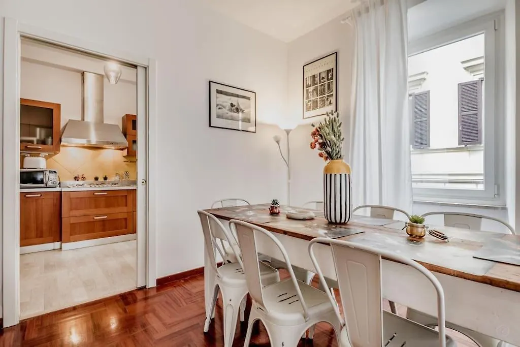 Casa Del Borgo Elegant Apartment 200 M From The Vatican 8/Pax 0*, Rzym Włochy