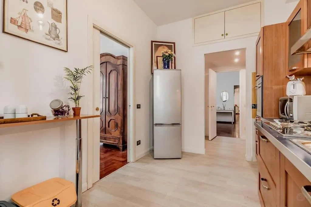 Casa Del Borgo Elegant Apartment 200 M From The Vatican 8/Pax